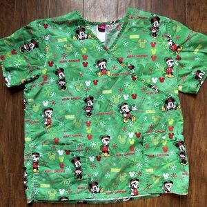 Women’s Disney Minnie & Mickey Holiday Medical Scrub Top size Large